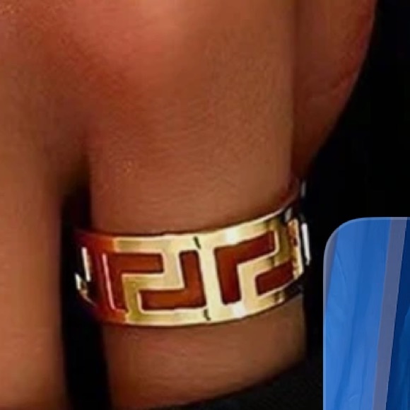 Hollow Geometric Ring - Picture 2 of 4